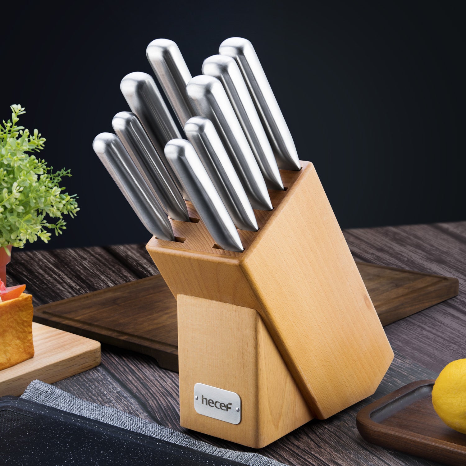  hecef Kitchen Knife Block Set, 12 Pieces Knife Set with Wooden  Block & Steak Knives Set, Lightweight and Strong High Carbon Stainless  Steel Cutlery Set, Extended Handle Design: Home & Kitchen